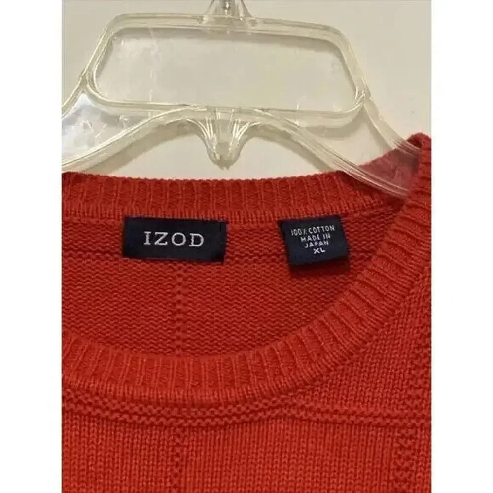 Izod Men’s Pull Over Size XL Red With Logo